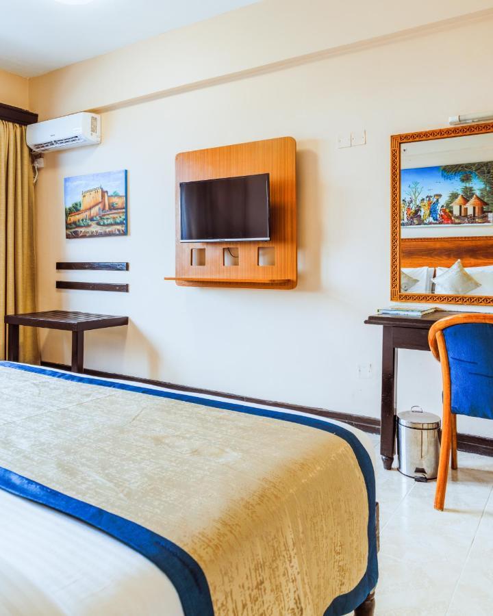 Sapphire Hotel